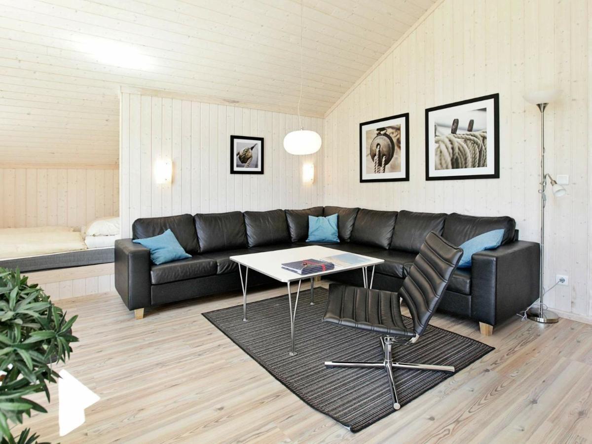 8 Person Holiday Home In Gro Enbrode Großenbrode Eksteriør billede